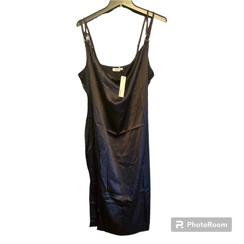 Real SiLK   black dress xl (RUNS SMALL) brand (STEELE)